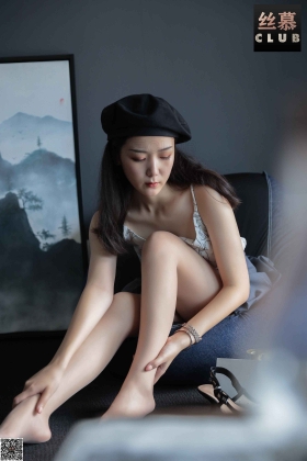  SVK053 天天 女王S国度《恬恬的百褶裙》