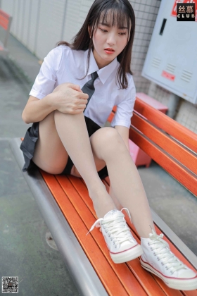  SVK096 模特：湘香女王 女王S国度 《清纯学妹》